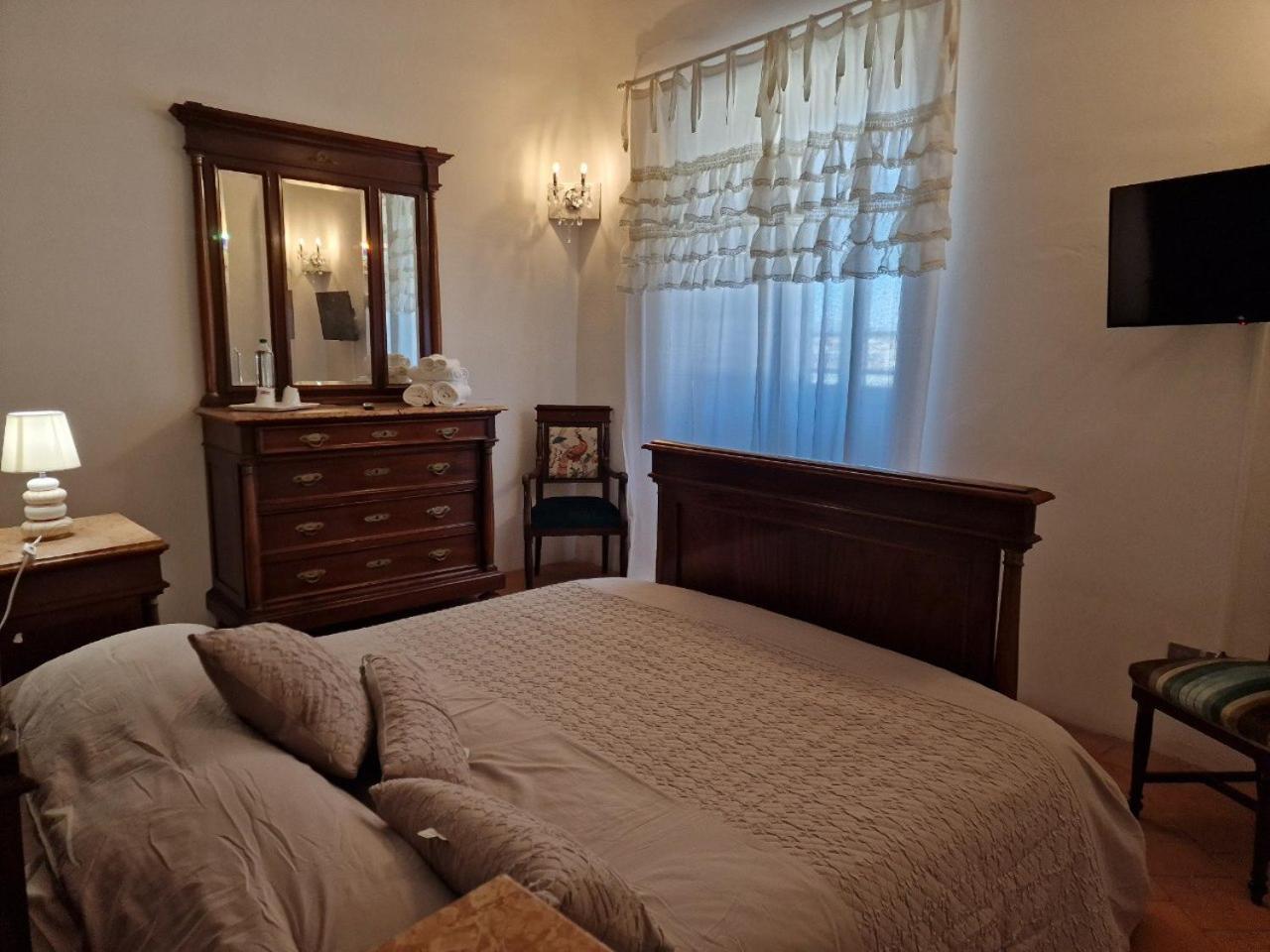 Palazzo Palitti Bed & Breakfast Roio ภายนอก รูปภาพ