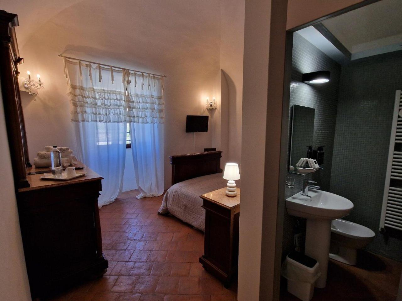 Palazzo Palitti Bed & Breakfast Roio ภายนอก รูปภาพ