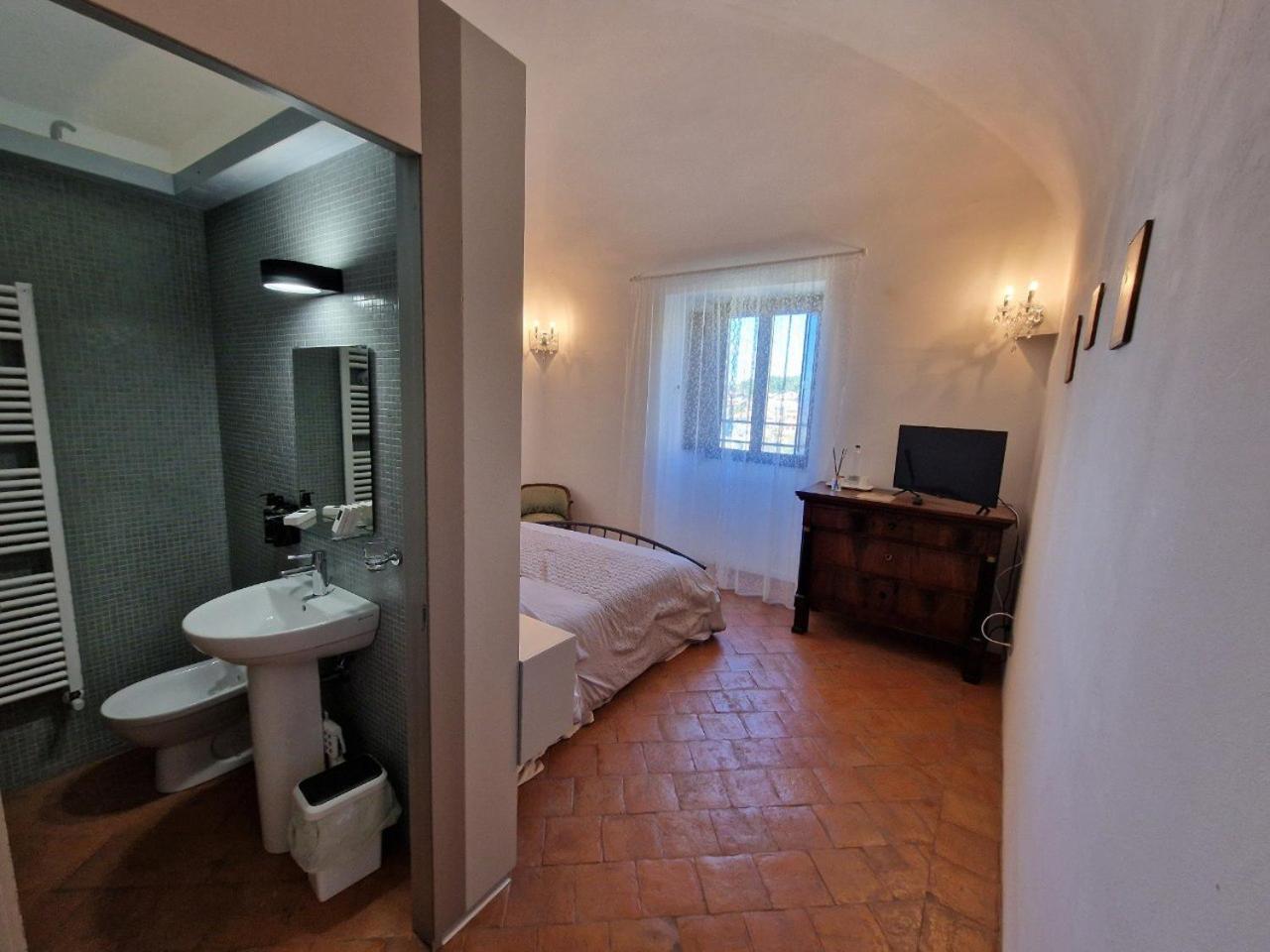 Palazzo Palitti Bed & Breakfast Roio ภายนอก รูปภาพ